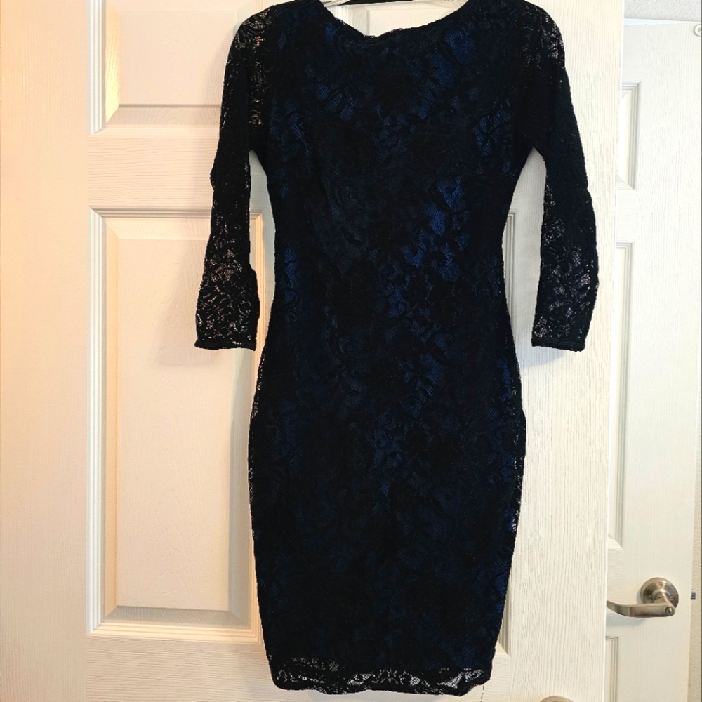 Velvet lace body con dress